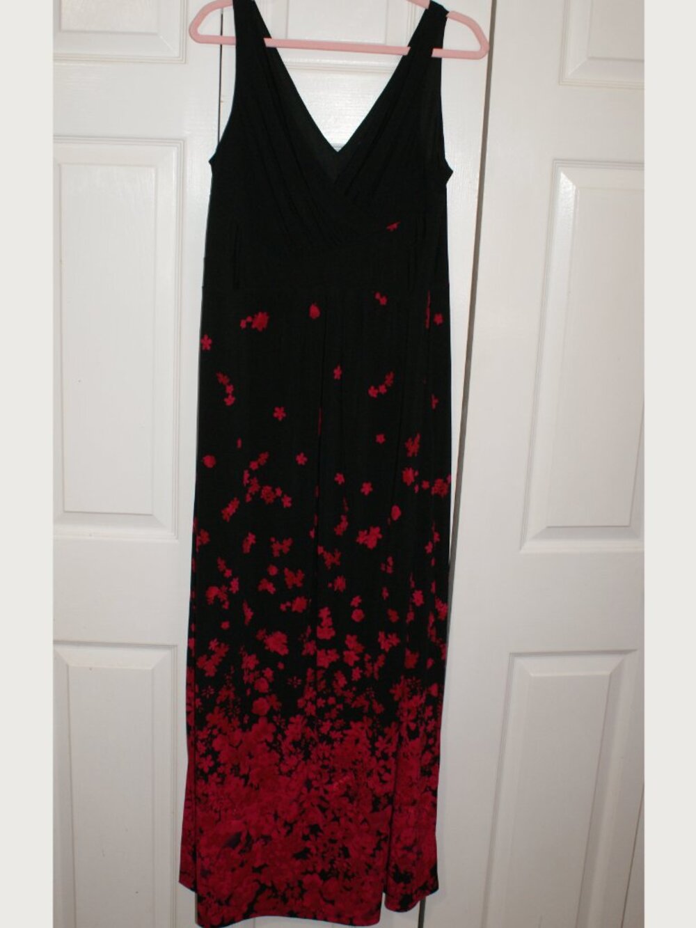 CHAPS Sleeveless Black and Bright Red Flower Maxi Dress - Large EUC - Picture 3 of 10